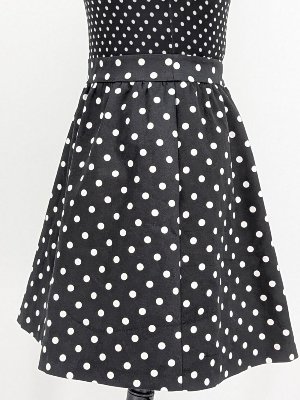 NWOT Alice + Olivia Chara polka dot dress sz 6, has stretch, never worn - Picture 6 of 16